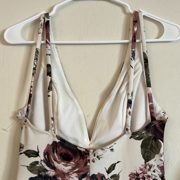 Women’s size small floral dress from Windsor - Picture 3 of 7